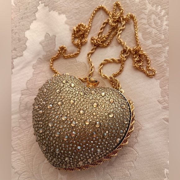 Gold Crystal Embellished Heart Clutch - Picture 5 of 9